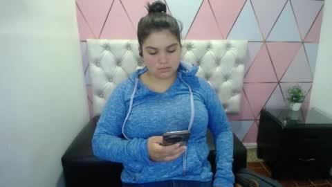 katalina santana25 online show from February 26, 2026, 4:55 am