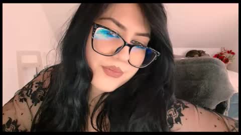 Katalleya online show from May 3, 2026, 11:38 am