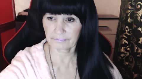 Snapshot of katarinaohdream chatting on December 5, 2024, 2:33 pm KatarinaOhDream online show from December 5, 2024, 2:33 pm