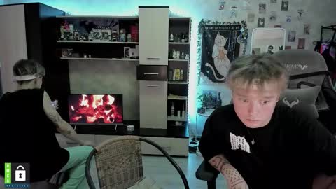 Snapshot of katcocco chatting on September 25, 2025, 2:32 pm hotkokecct online show from September 25, 2025, 2:32 pm