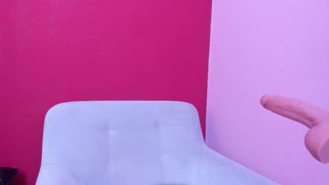 Kate  online show from September 26, 2025, 9:13 am