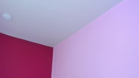 Kate  online show from November 25, 2025, 10:59 am