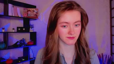 Kate online show from December 16, 2024, 5:17 am