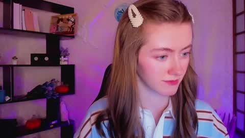 Kate online show from December 17, 2024, 5:18 am