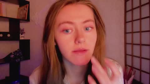 Kate online show from February 28, 2025, 5:26 am