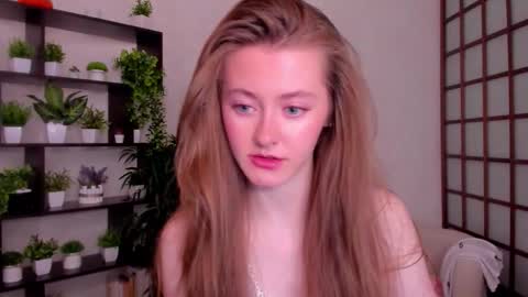 Kate online show from October 2, 2025, 2:51 am