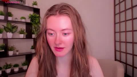 Kate online show from October 23, 2025, 2:44 am