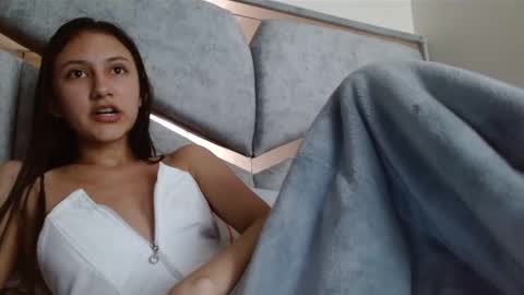 Snapshot of kate_davies chatting on March 11, 2025, 2:40 pm kate online show from March 11, 2025, 2:40 pm