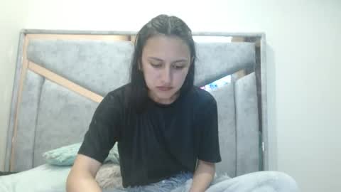 Snapshot of kate_davies chatting on October 24, 2025, 12:19 am kate online show from October 24, 2025, 12:19 am