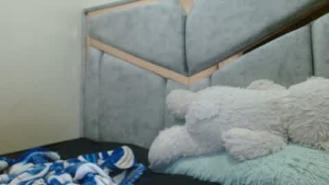 Snapshot of kate_davies chatting on October 29, 2025, 12:35 am kate online show from October 29, 2025, 12:35 am