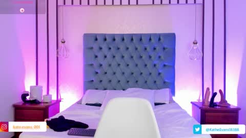 Kate Evans online show from January 11, 2026, 2:11 pm