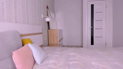 Snapshot of kate_ree_ chatting on March 11, 2025, 7:04 am KATE online show from March 11, 2025, 7:04 am