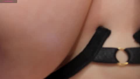 Snapshot of kate_rous chatting on November 30, 2025, 5:22 am kate_rous online show from November 30, 2025, 5:22 am