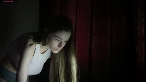 Snapshot of kate_swon chatting on June 16, 2026, 4:37 am Kate online show from June 16, 2026, 4:37 am