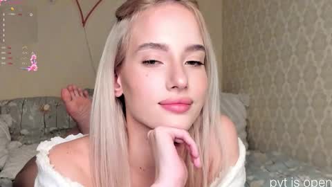    online show from December 15, 2025, 9:52 pm