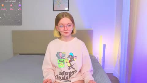 katebunnys online show from February 17, 2026, 10:23 am