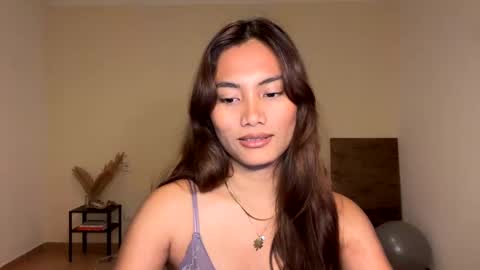 Snapshot of katedami chatting on February 28, 2025, 4:53 pm Kate Dami online show from February 28, 2025, 4:53 pm