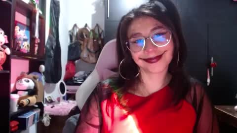 Snapshot of kateeen18 chatting on November 2, 2025, 6:05 am Kateeen18 online show from November 2, 2025, 6:05 am