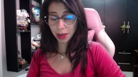 Snapshot of kateeen18 chatting on November 13, 2025, 3:27 am Kateeen18 online show from November 13, 2025, 3:27 am