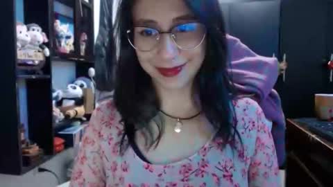 Snapshot of kateeen18 chatting on December 4, 2025, 3:16 am Kateeen18 online show from December 4, 2025, 3:16 am