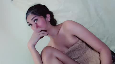 katelynmoore_ online show from October 27, 2025, 2:37 am