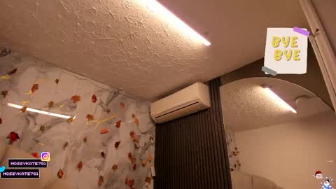 Im Katherine but call me Kate  online show from December 22, 2025, 12:02 pm