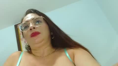 Snapshot of katerineleon chatting on February 9, 2025, 3:32 am katerineleon online show from February 9, 2025, 3:32 am