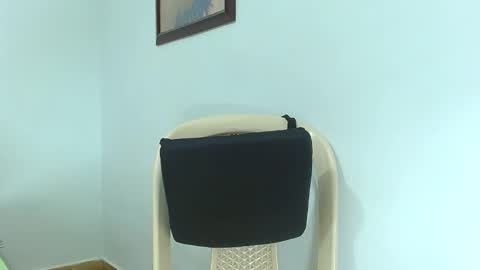 Snapshot of katerineleon chatting on February 20, 2025, 9:20 pm katerineleon online show from February 20, 2025, 9:20 pm