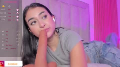 Snapshot of kateryn_bale chatting on March 7, 2025, 7:49 pm kateryn_bale online show from March 7, 2025, 7:49 pm