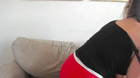 Snapshot of kateskurves chatting on January 6, 2026, 2:32 pm Kates Kurves online show from January 6, 2026, 2:32 pm