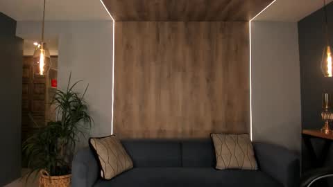 K A T E  online show from February 14, 2026, 10:01 am