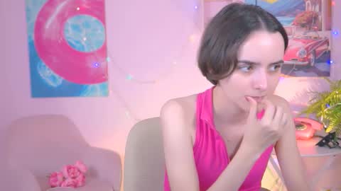 katewillows online show from January 10, 2026, 4:14 am