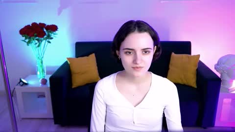 katewillows online show from March 19, 2026, 4:27 am