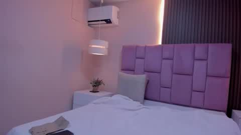   online show from January 6, 2026, 11:58 am