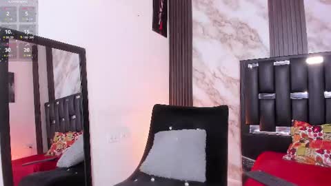 Snapshot of katherina_diaz chatting on June 19, 2026, 1:54 am Katherina online show from June 19, 2026, 1:54 am