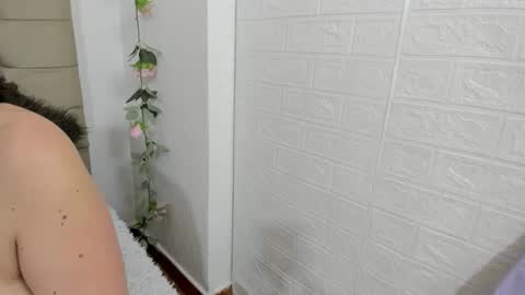 Snapshot of katherine_blair chatting on April 21, 2026, 12:11 pm katherine_blair online show from April 21, 2026, 12:11 pm