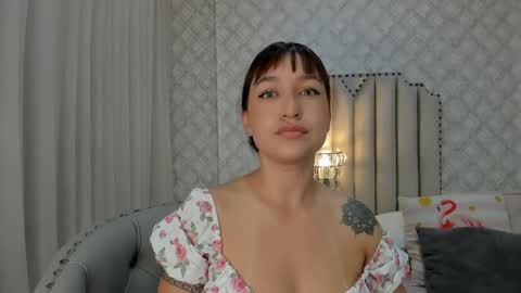 Snapshot of katherine_glow chatting on April 30, 2026, 11:27 am KATHE online show from April 30, 2026, 11:27 am