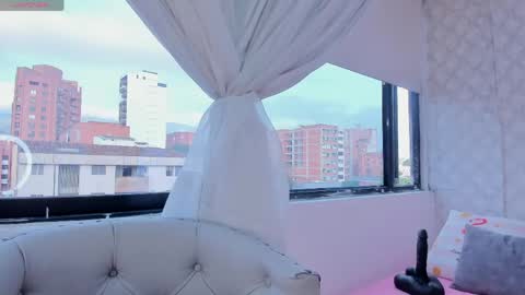 Snapshot of katherine_glow chatting on May 5, 2026, 11:18 am KATHE online show from May 5, 2026, 11:18 am