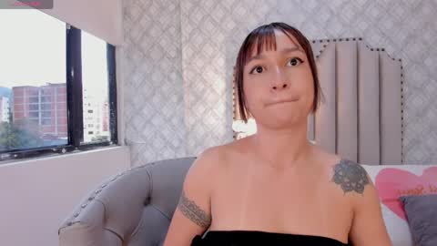 Snapshot of katherine_glow chatting on May 21, 2026, 11:17 am KATHE online show from May 21, 2026, 11:17 am