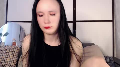 katherine_johnson online show from April 11, 2026, 6:07 am