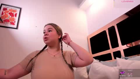 Snapshot of katherinn_gomezz chatting on November 27, 2025, 11:34 am Katherin online show from November 27, 2025, 11:34 am