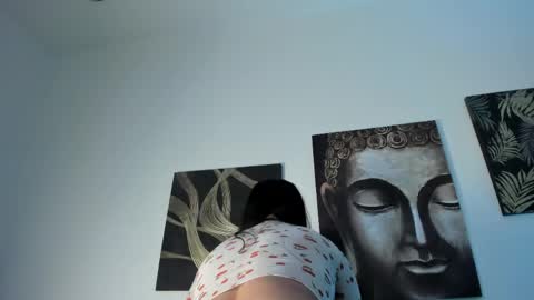Snapshot of kathia_morelli chatting on May 5, 2026, 11:40 am Kathia online show from May 5, 2026, 11:40 am