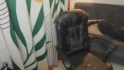 Snapshot of kathie_lozada chatting on November 11, 2025, 5:18 am kathie_lozada online show from November 11, 2025, 5:18 am