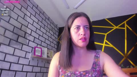 Snapshot of kathina_giraldo chatting on December 4, 2024, 12:58 pm Paola online show from December 4, 2024, 12:58 pm
