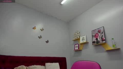 Snapshot of kathina_giraldo chatting on November 12, 2025, 1:00 pm Paola online show from November 12, 2025, 1:00 pm