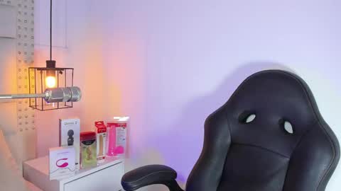 Snapshot of kathy_naughty1 chatting on December 21, 2024, 6:12 pm Khaty online show from December 21, 2024, 6:12 pm