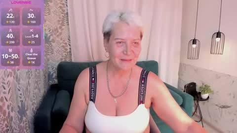 Snapshot of kathy_sunn chatting on June 10, 2026, 3:00 pm Kathy online show from June 10, 2026, 3:00 pm
