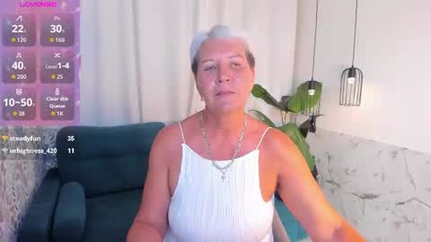 Snapshot of kathy_sunn chatting on July 17, 2026, 2:24 pm Kathy online show from July 17, 2026, 2:24 pm