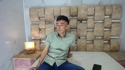 Snapshot of kathyaiden chatting on January 12, 2026, 7:41 pm Kaht y Aiden online show from January 12, 2026, 7:41 pm