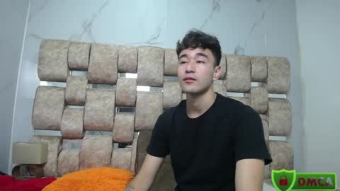 Kaht y Aiden online show from May 19, 2026, 1:50 pm